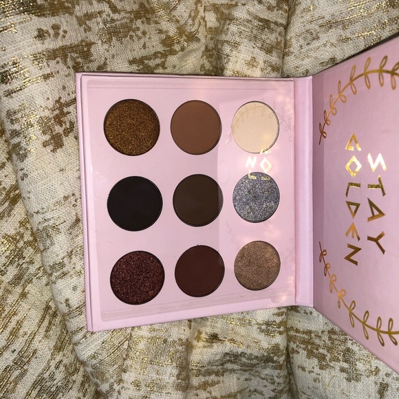 GOLDEN GODDESS PRESSED PIGMENT EYESHADOW PALETTE - Picture 9 of 9